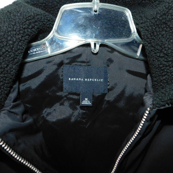 ****Banana Republic Fleece Collar Women's Vest - Picture 2 of 7